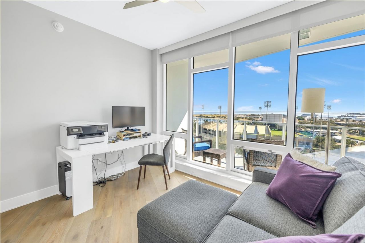 175 1st Street S, Unit 1006, Saint Petersburg, FL 33701 Photo