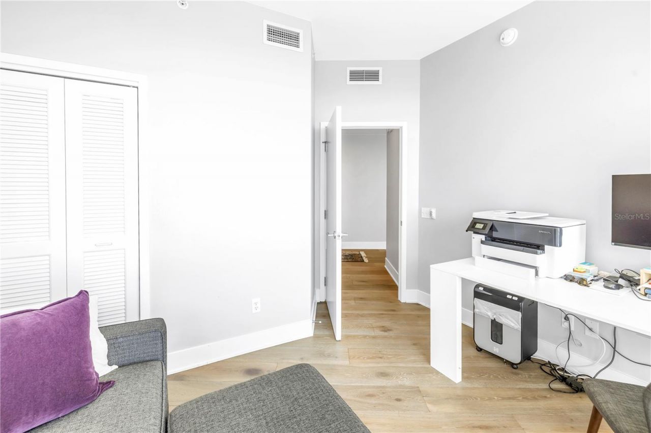 175 1st Street S, Unit 1006, Saint Petersburg, FL 33701 Photo