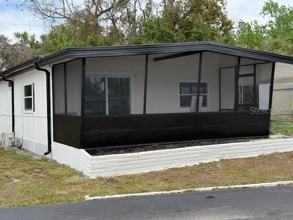 9 PLANTATION AVENUE , DEBARY, FL 32713