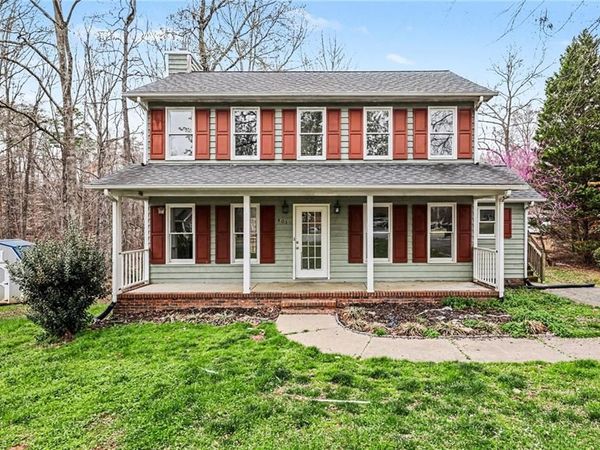 401 Sherwood Court , Eden, NC 27288