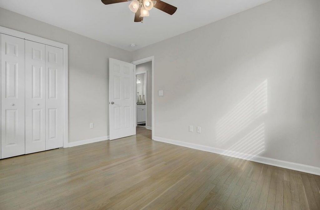 8045 Nantuckett Avenue Photo 17