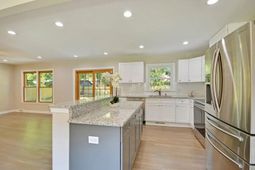 8045 Nantuckett Avenue photo 4