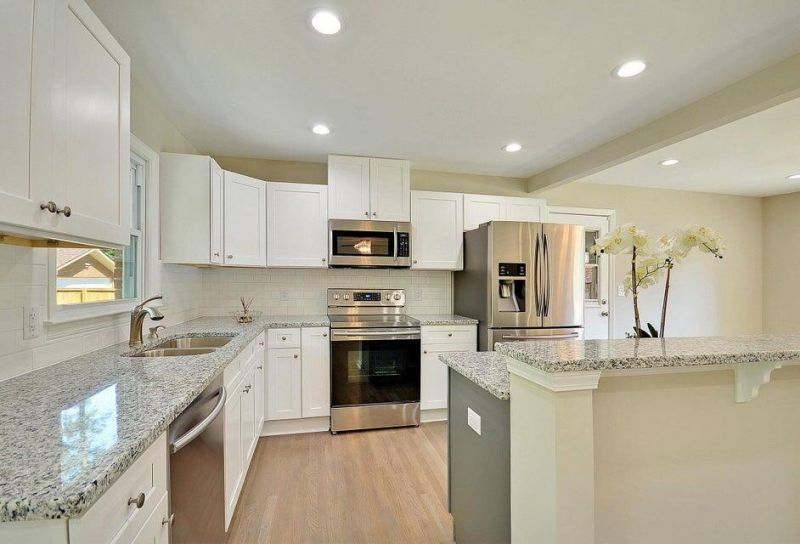 8045 Nantuckett Avenue Photo 6