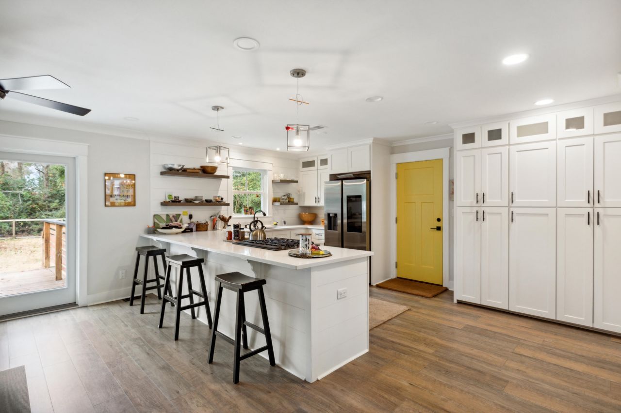 31 Farmfield Avenue Photo 7