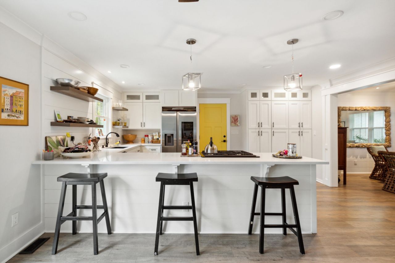 31 Farmfield Avenue Photo 8