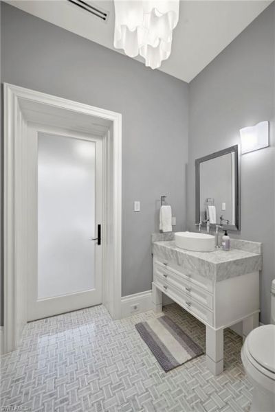 215 3rd Ave N, Naples, FL 34102 Photo
