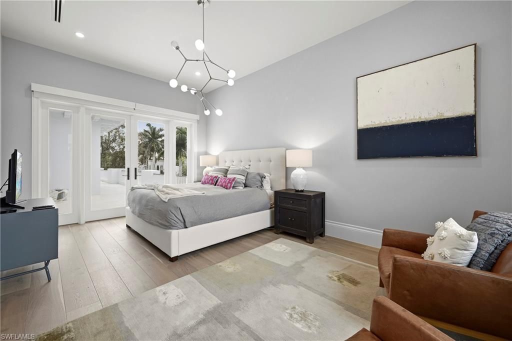 215 3rd Ave N, Naples, FL 34102 Photo