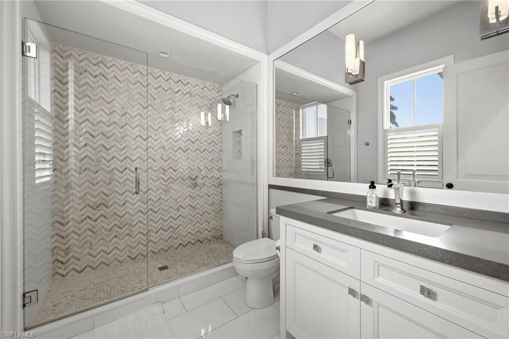 215 3rd Ave N, Naples, FL 34102 Photo