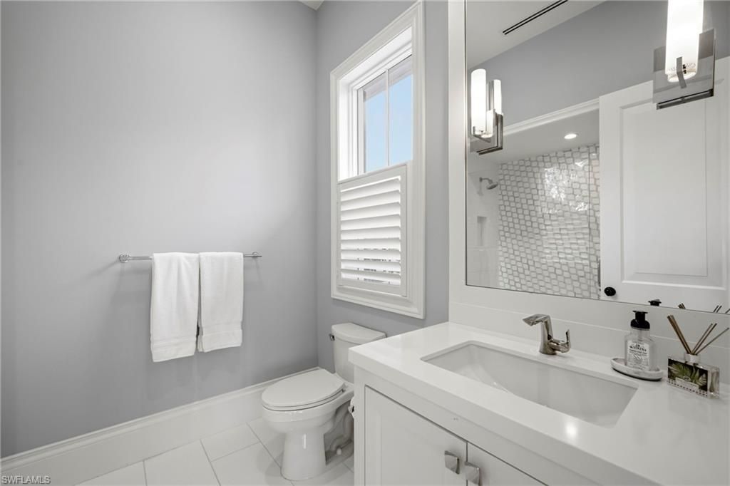 215 3rd Ave N, Naples, FL 34102 Photo