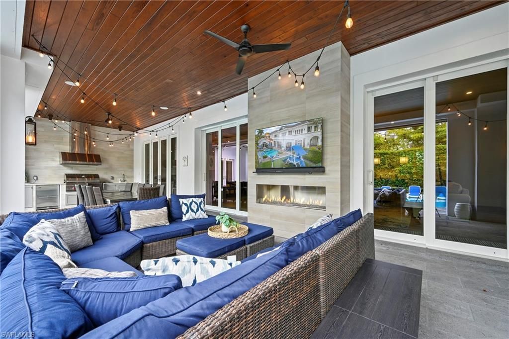 215 3rd Ave N, Naples, FL 34102 Photo