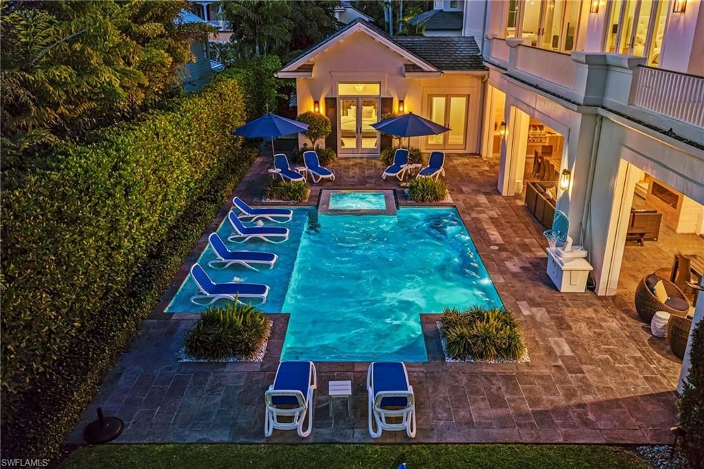 215 3rd Ave N, Naples, FL 34102 Photo
