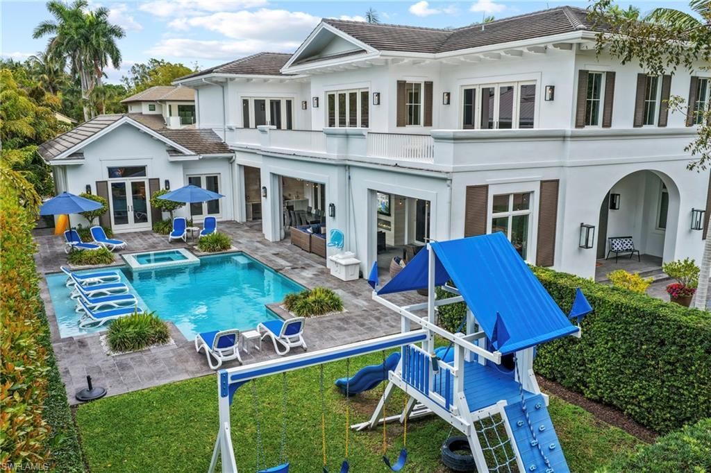 215 3rd Ave N, Naples, FL 34102 Photo