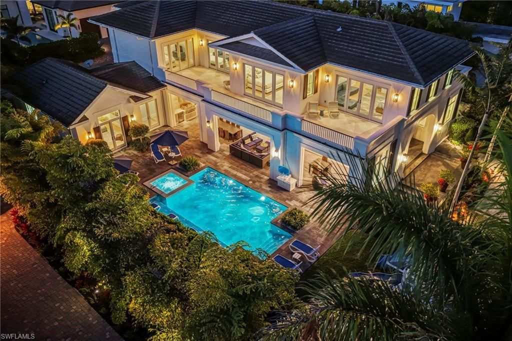 215 3rd Ave N, Naples, FL 34102 Photo