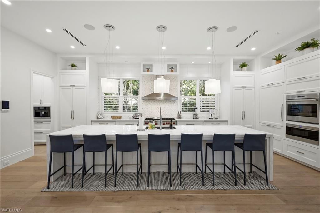 215 3rd Ave N, Naples, FL 34102 Photo