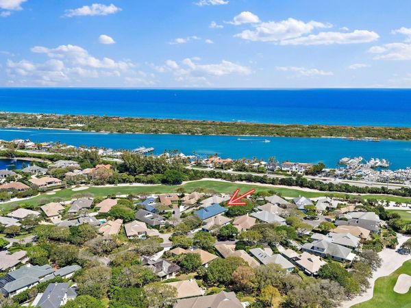 18515 SE Prestwick Lane, Tequesta, FL 33469