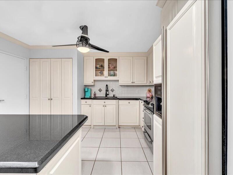 277 N Ocean Boulevard, Unit 102, Boca Raton, FL 33432 Photo