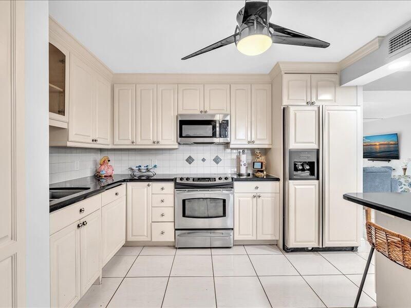 277 N Ocean Boulevard, Unit 102, Boca Raton, FL 33432 Photo