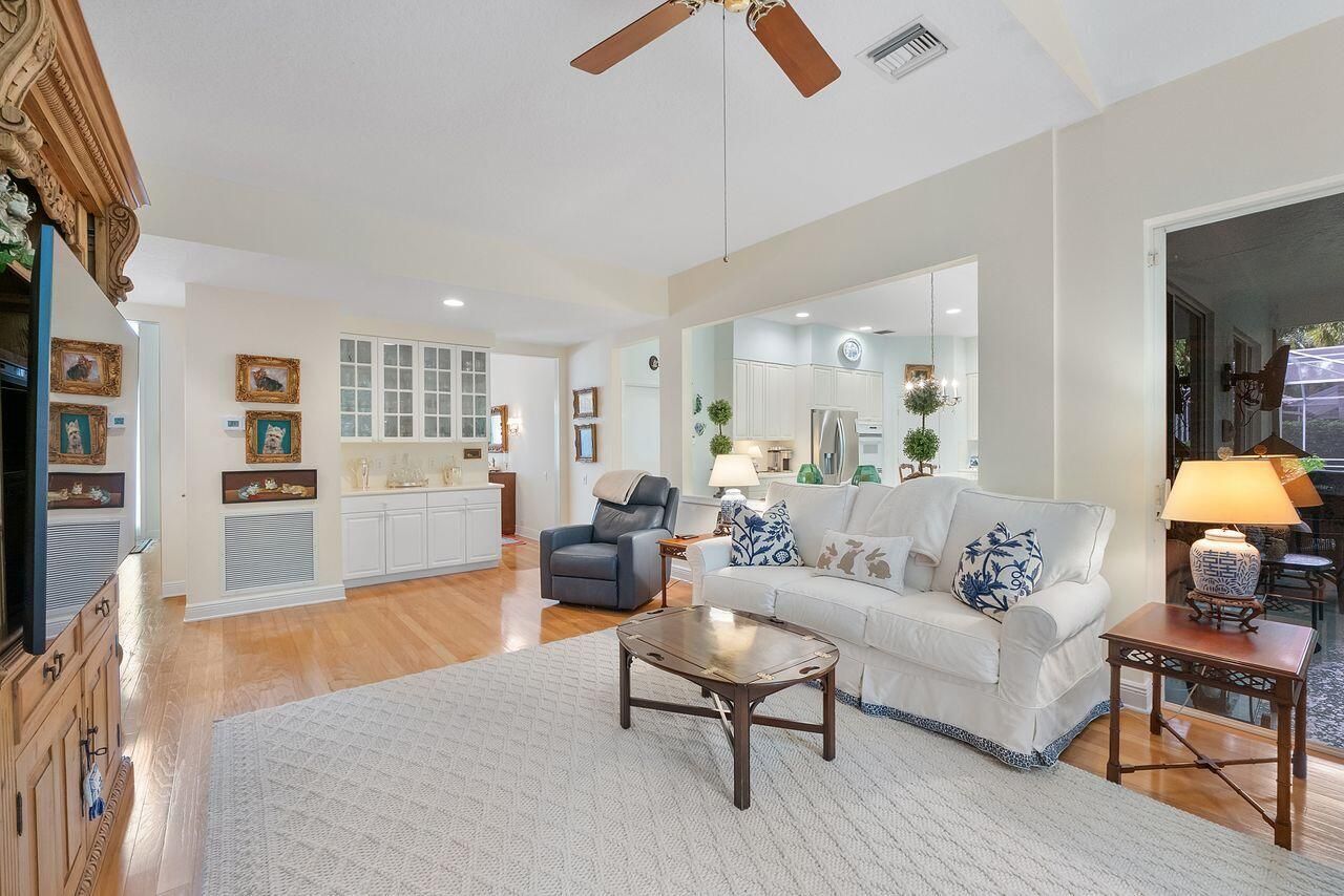 152 Oakwood Lane, Palm Beach Gardens, FL 33410 Photo