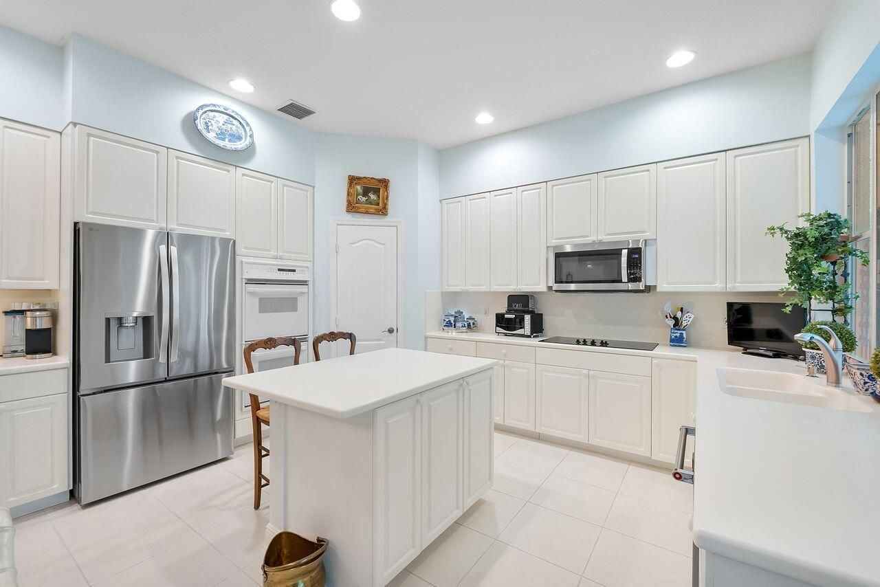 152 Oakwood Lane, Palm Beach Gardens, FL 33410 Photo