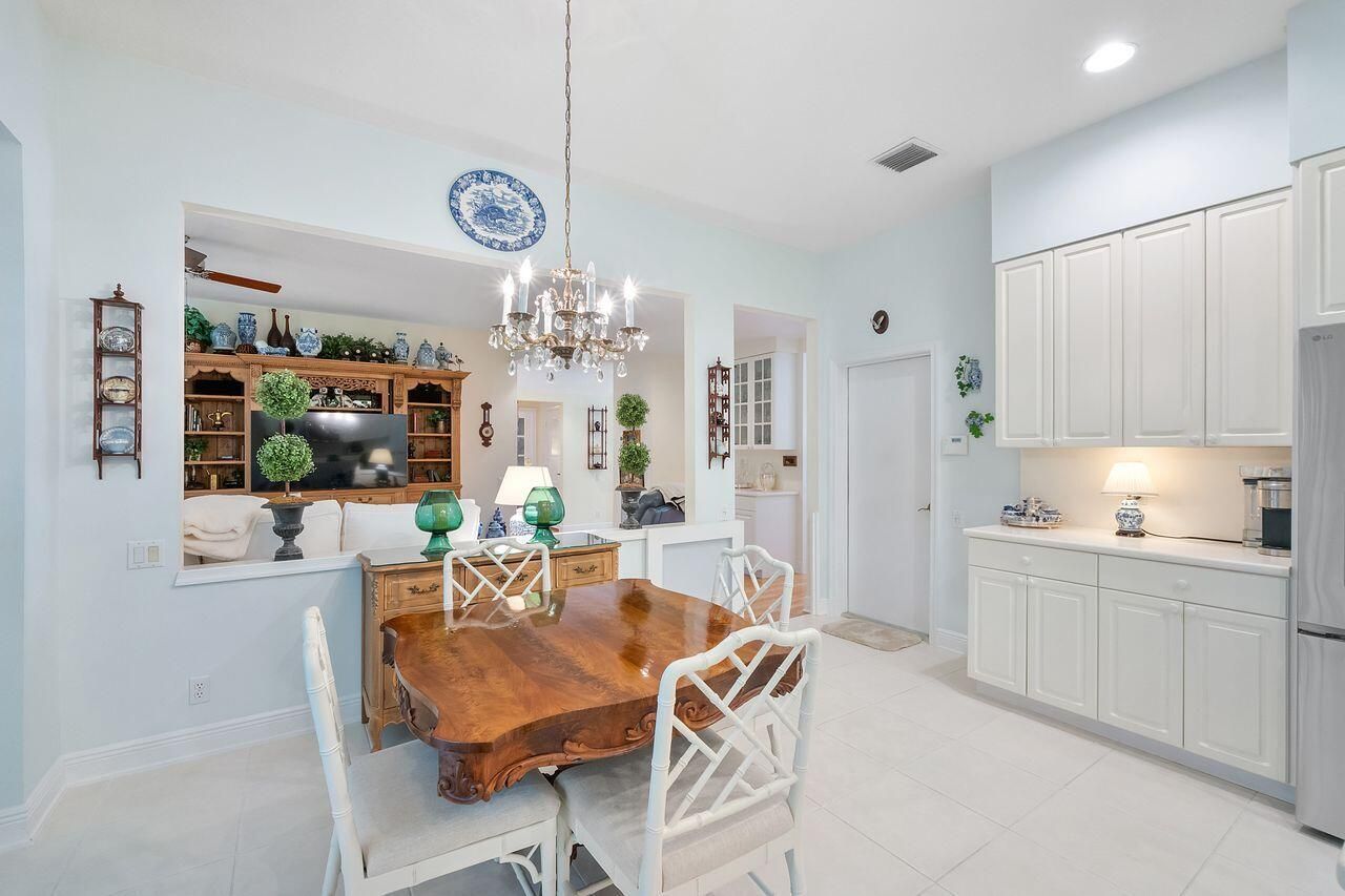 152 Oakwood Lane, Palm Beach Gardens, FL 33410 Photo