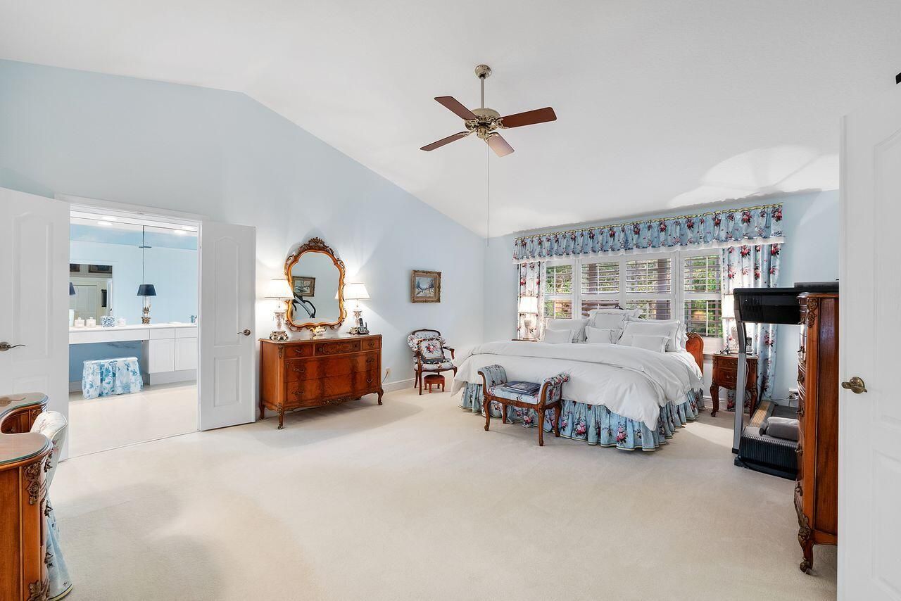 152 Oakwood Lane, Palm Beach Gardens, FL 33410 Photo