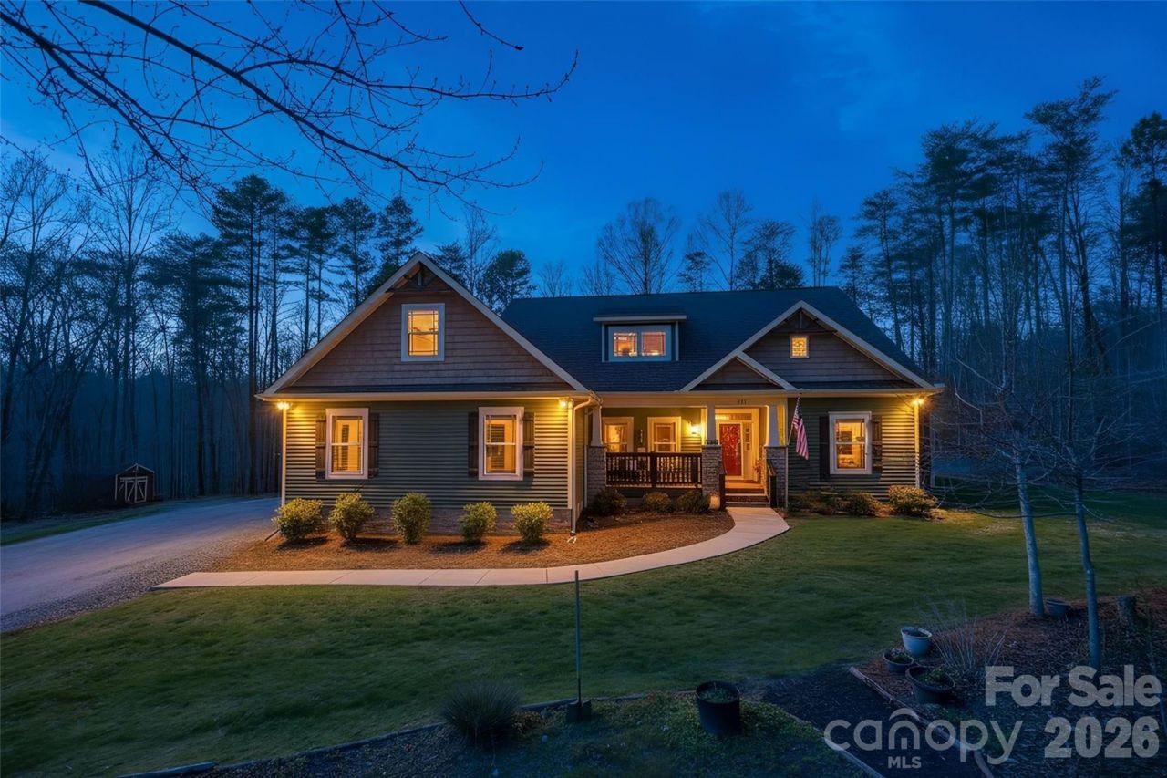 211 Holly Ridge Road, Dallas, NC 28034 Main Photo