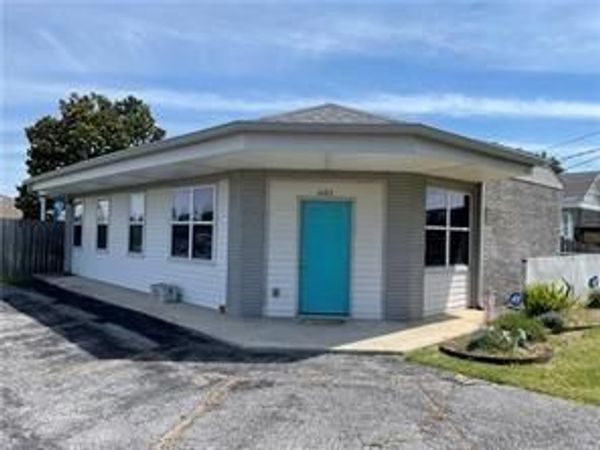 601 PHLOX Avenue , Metairie, LA 70001