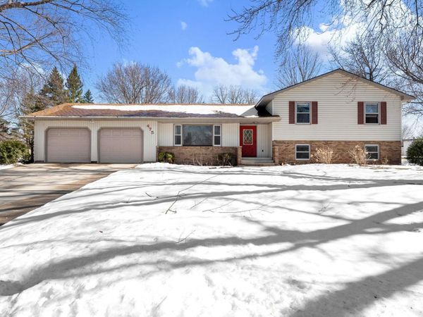475 Oakwood Lane , Owatonna, MN 55060