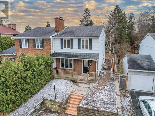 178 Mcclellan Road , Ottawa, ON K2H5W1