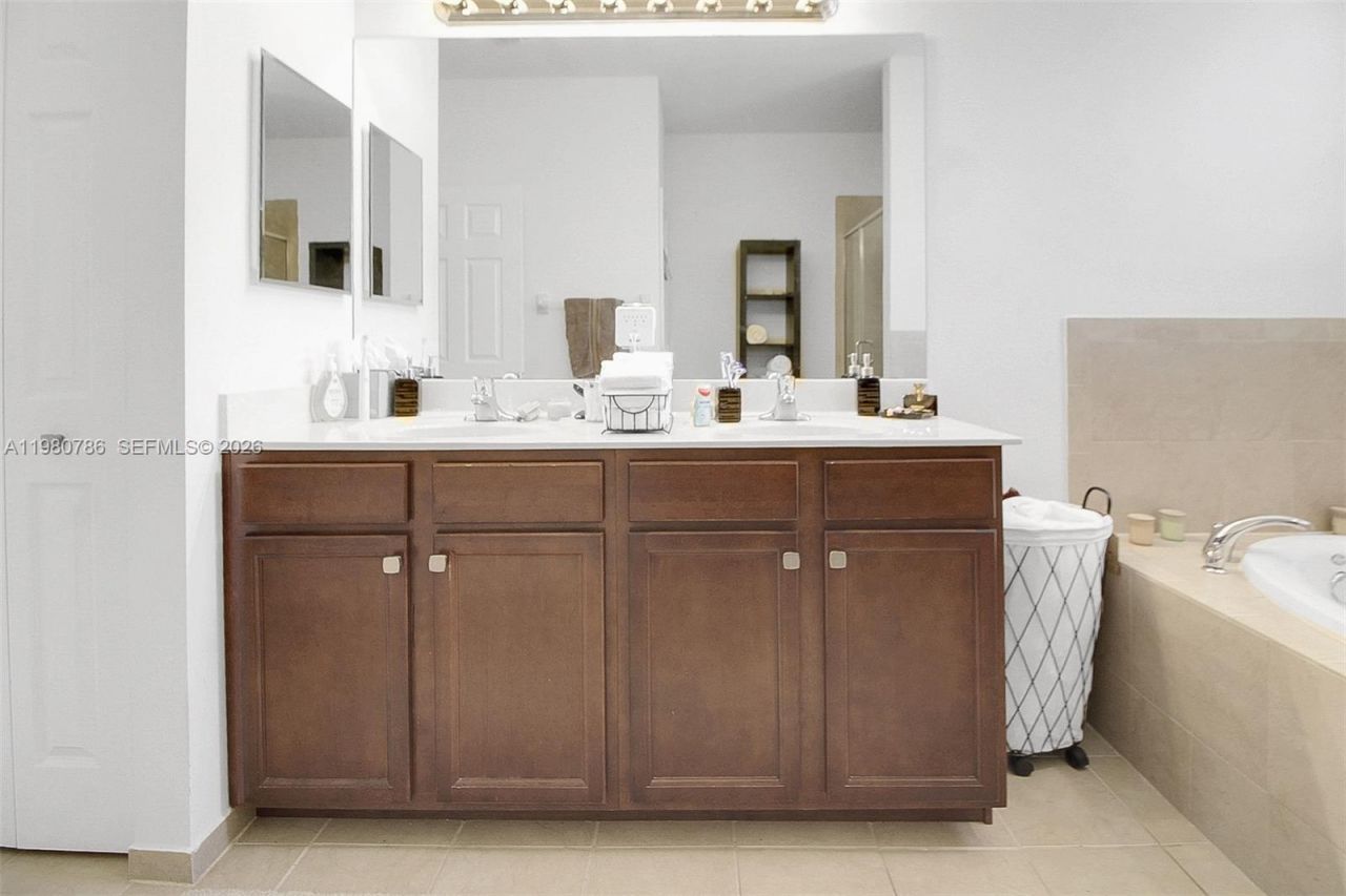 17343 SW 155th Ct , Miami, FL 33187 Photo