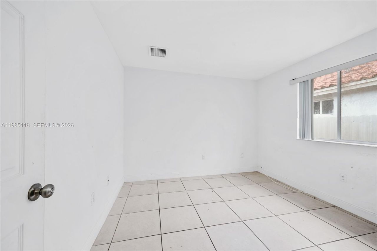 12418 SW 230th St , Miami, FL 33170 Photo