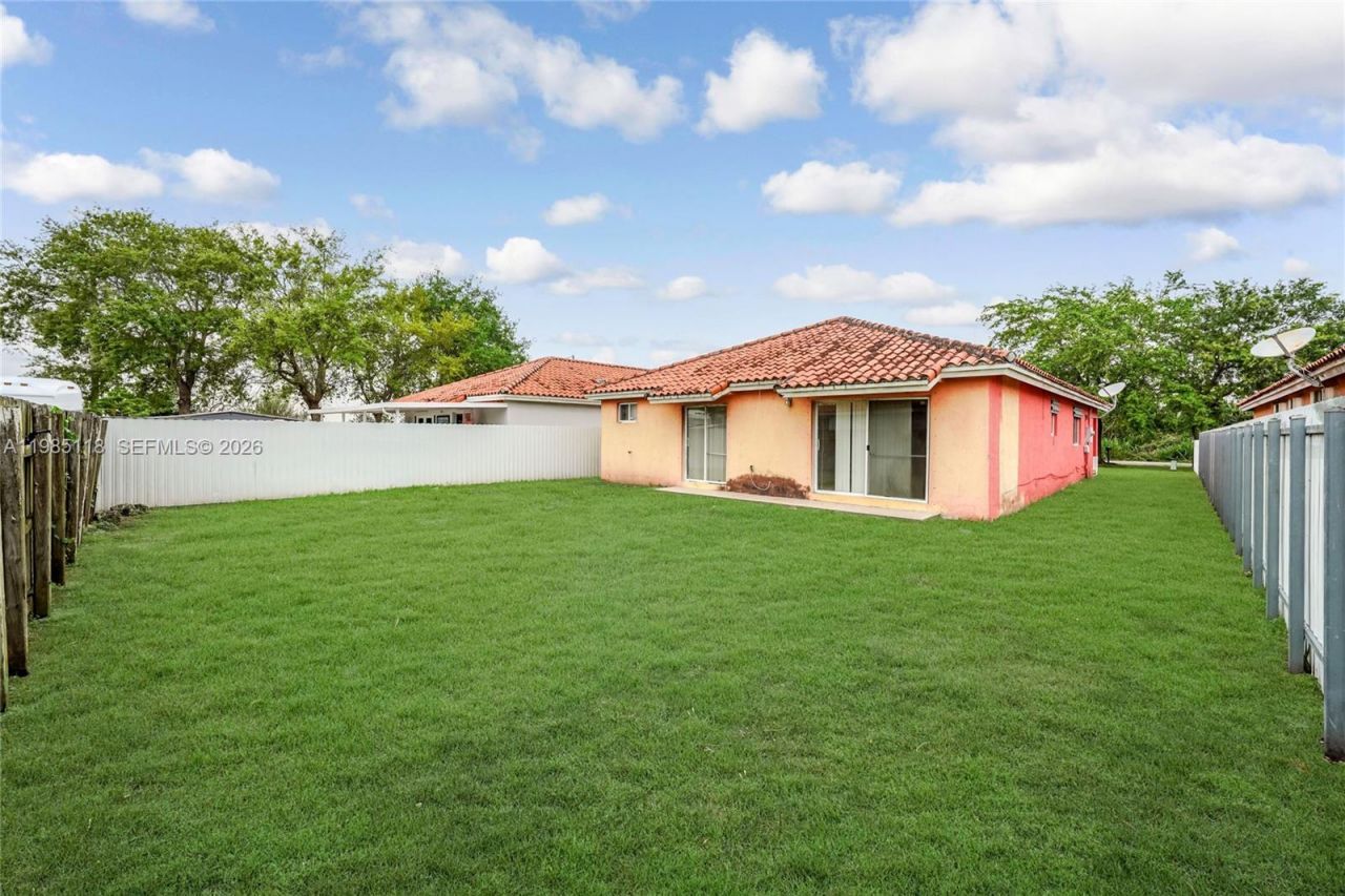 12418 SW 230th St , Miami, FL 33170 Photo