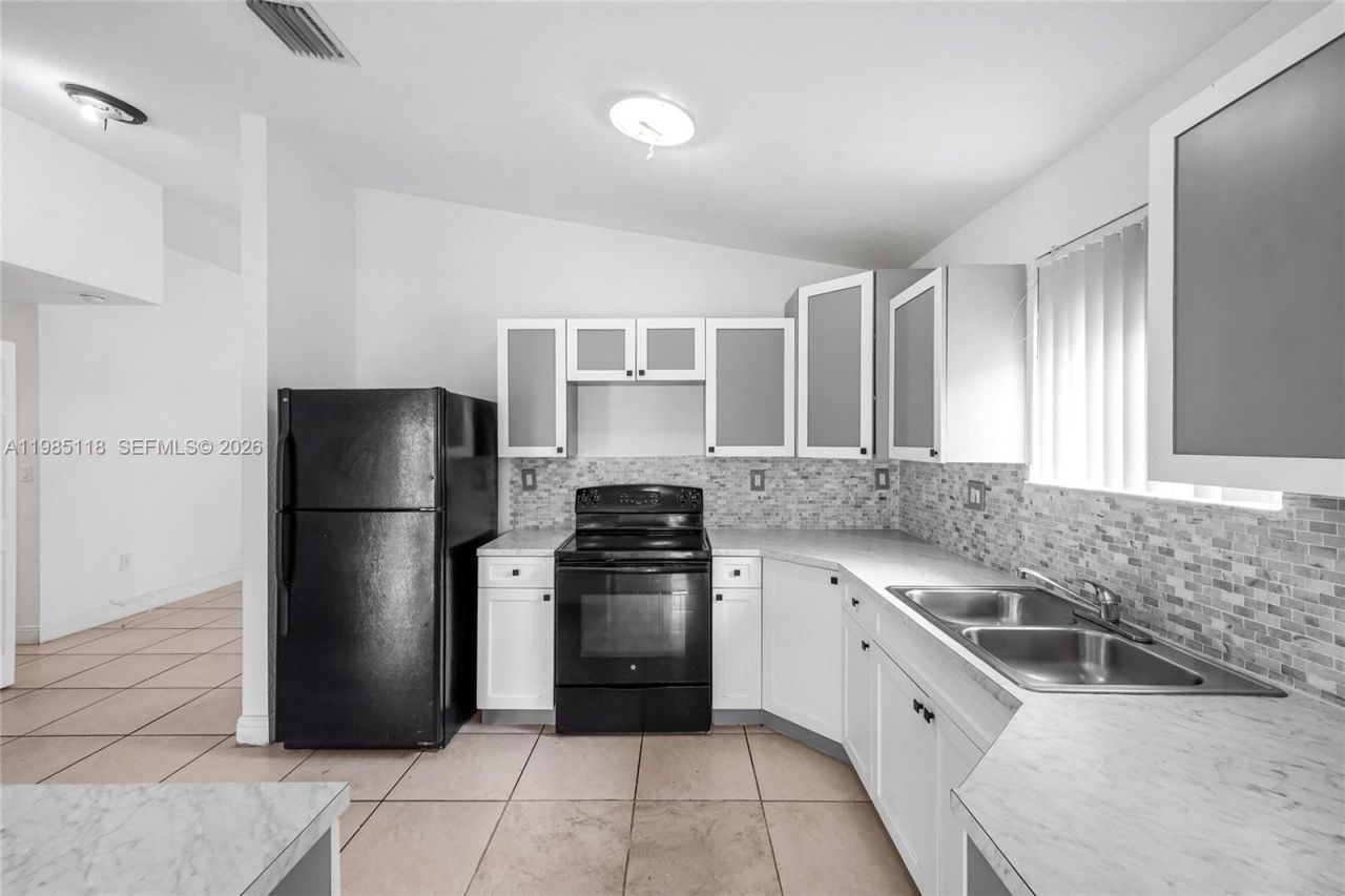 12418 SW 230th St , Miami, FL 33170 Photo