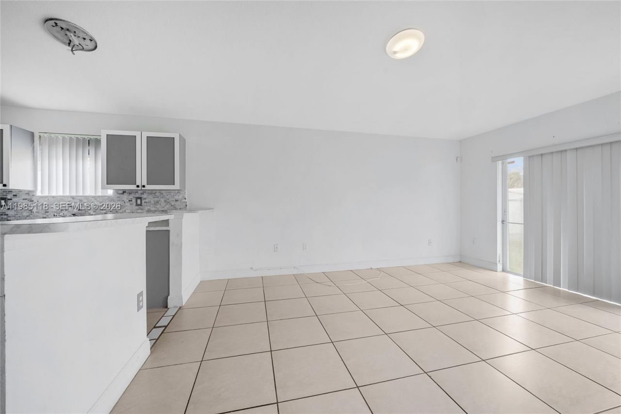 12418 SW 230th St , Miami, FL 33170 Photo