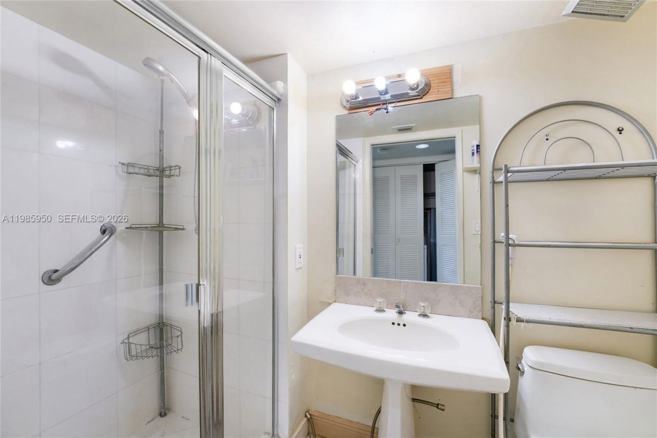 19101 NE 36th Ct, Unit 705, Aventura, FL 33180 Photo