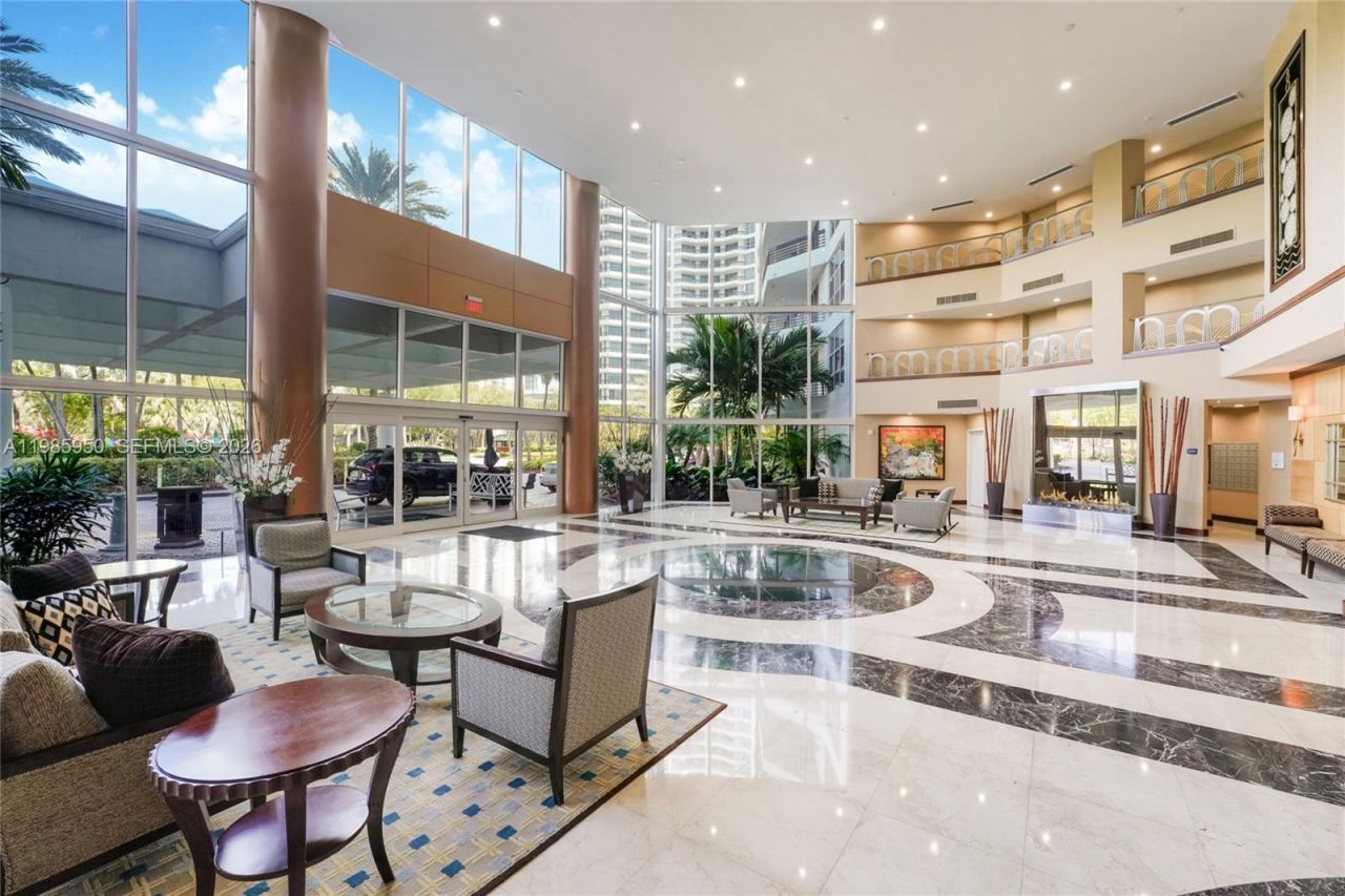 19101 NE 36th Ct, Unit 705, Aventura, FL 33180 Photo