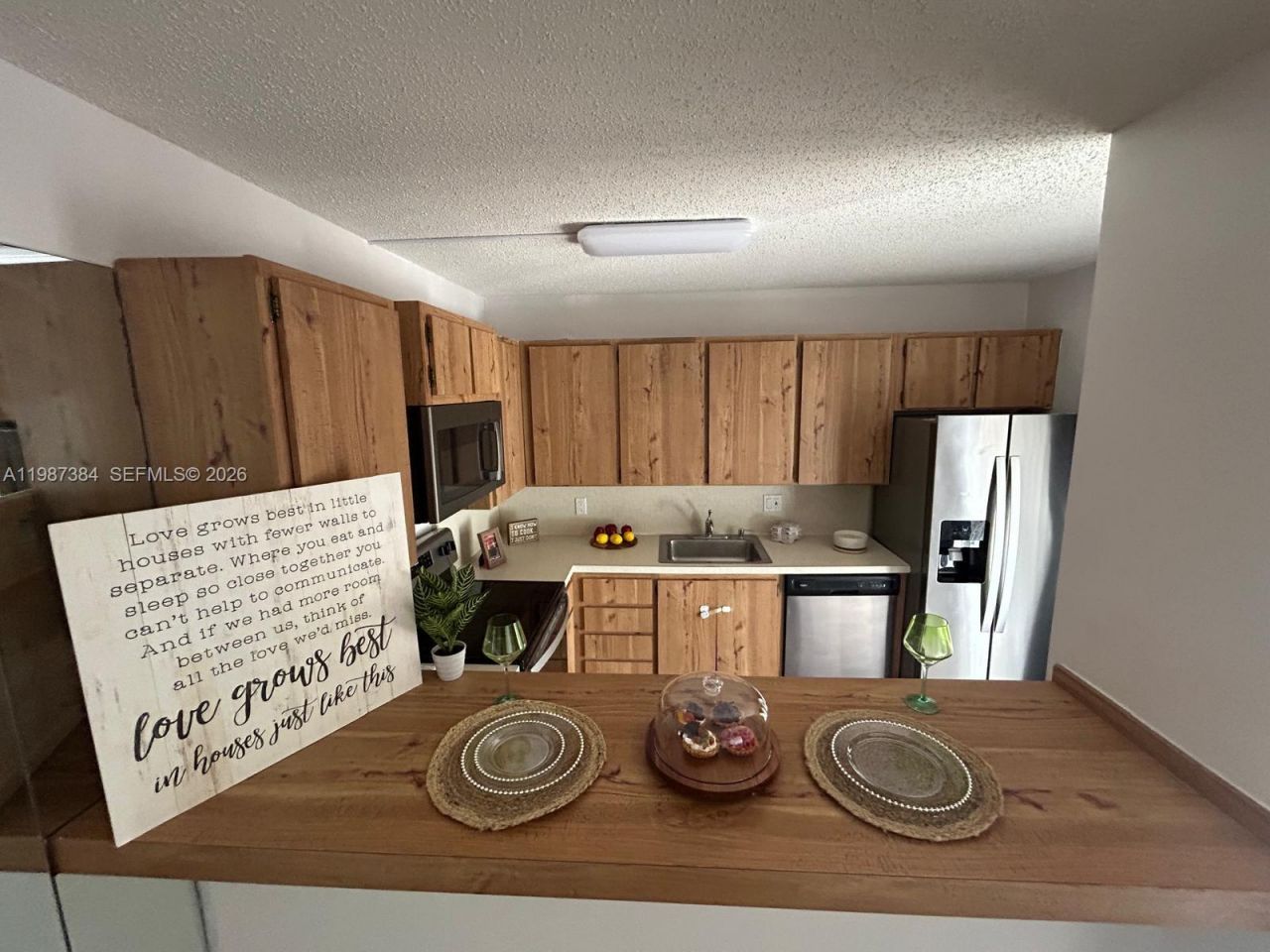 1700 Embassy Dr, Unit 204, West Palm Beach, FL 33401 Photo