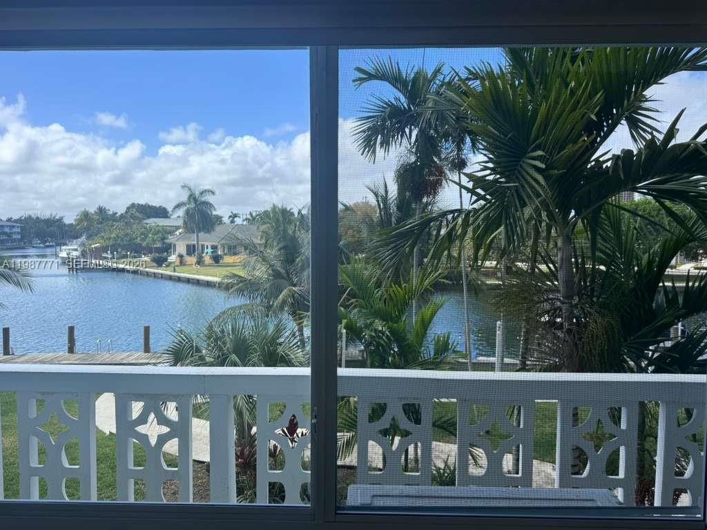 455 Golden Isles Dr , Unit 203, Hallandale Beach, FL 33009 Photo