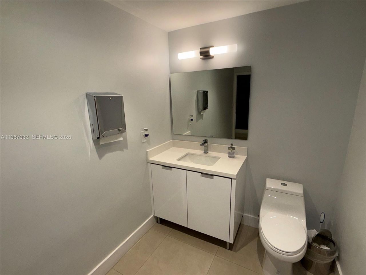 8119 NW 33rd St, Unit 8119, Doral, FL 33122 Photo