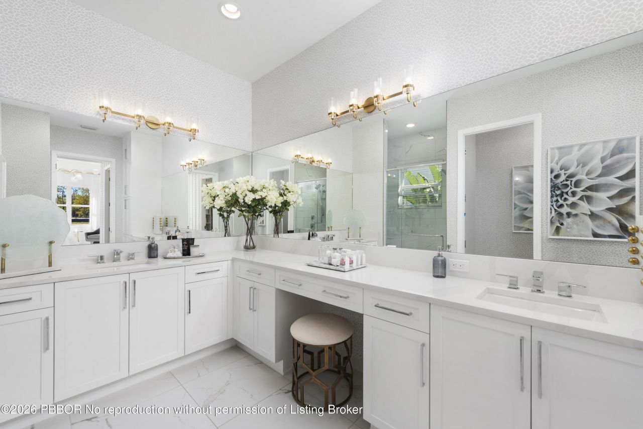 481 40th Street, West Palm Beach, FL 33407 Photo