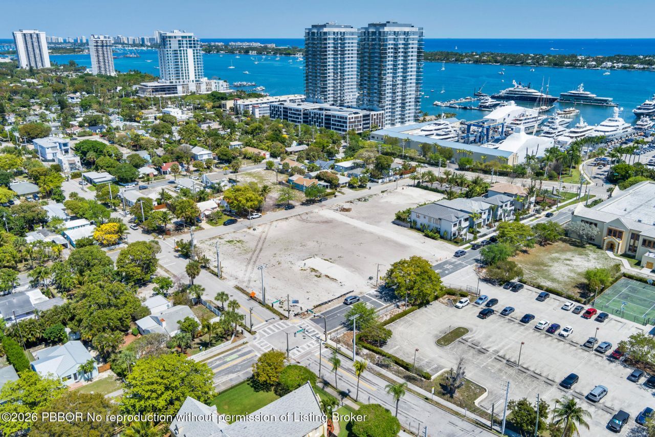 481 40th Street, West Palm Beach, FL 33407 Photo