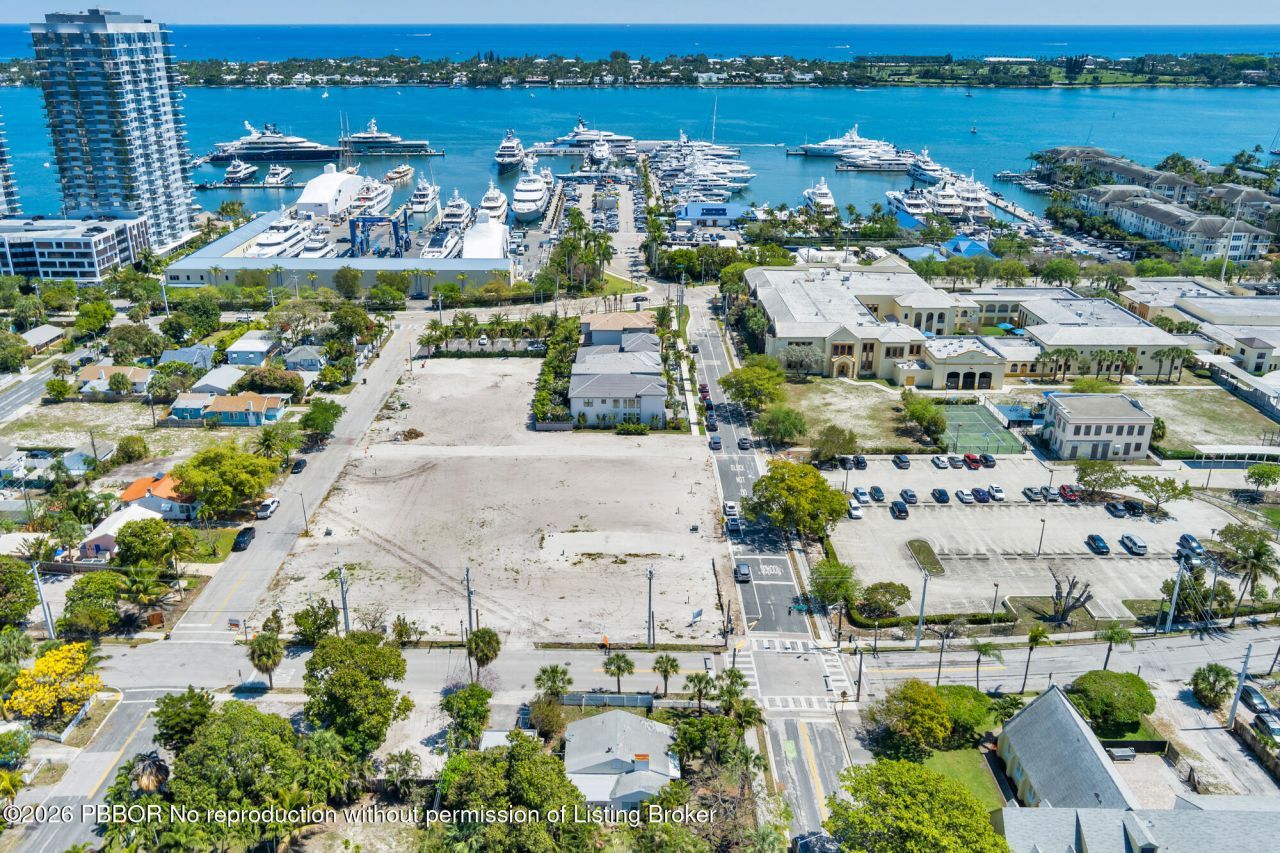 481 40th Street, West Palm Beach, FL 33407 Photo