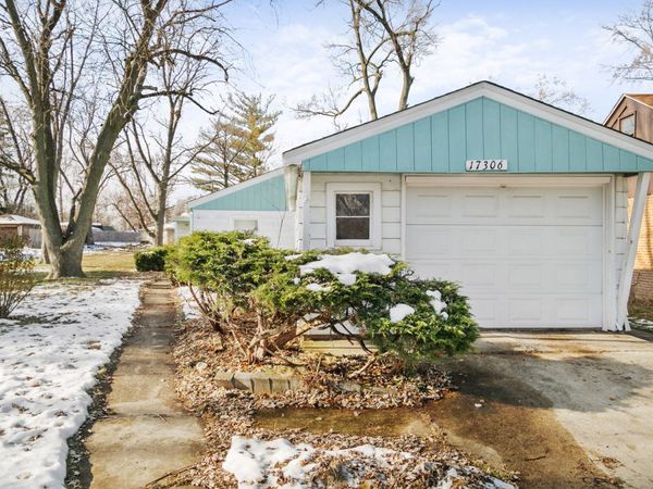 17306 Holmes Avenue , Hazel Crest, IL 60429