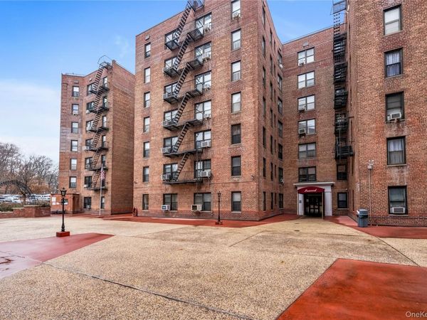 83-75 Woodhaven Boulevard , Unit 6U, Woodhaven, NY 11421