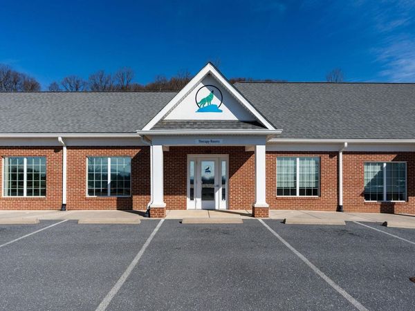 100 RED OAK DR, Unit 104, STAUNTON, VA 24401