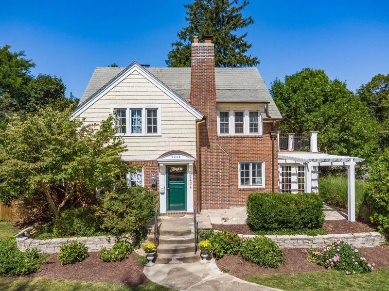 2424 Sherwood Road, Bexley, OH 43209 Photo 2