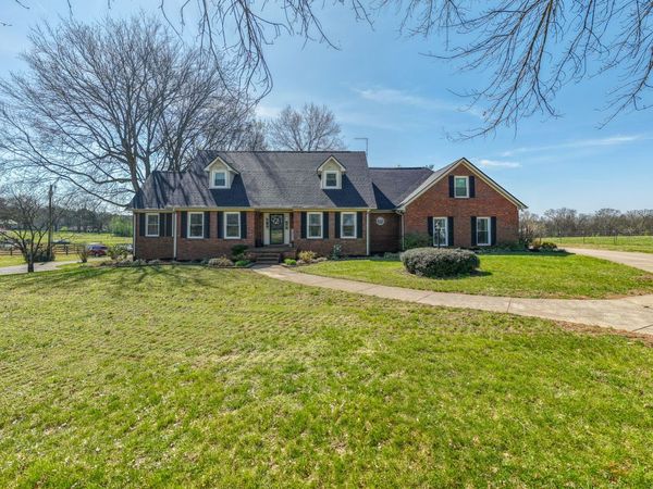 2685 Hampshire Pike, Columbia, TN 38401