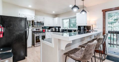 11495 Saint Bernard Drive, Truckee, CA 96161 Photo
