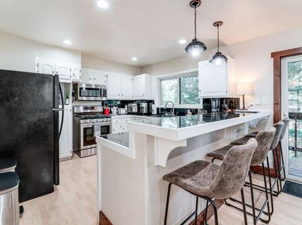11495 Saint Bernard Drive, Truckee, CA 96161 Photo