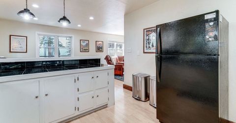 11495 Saint Bernard Drive, Truckee, CA 96161 Photo